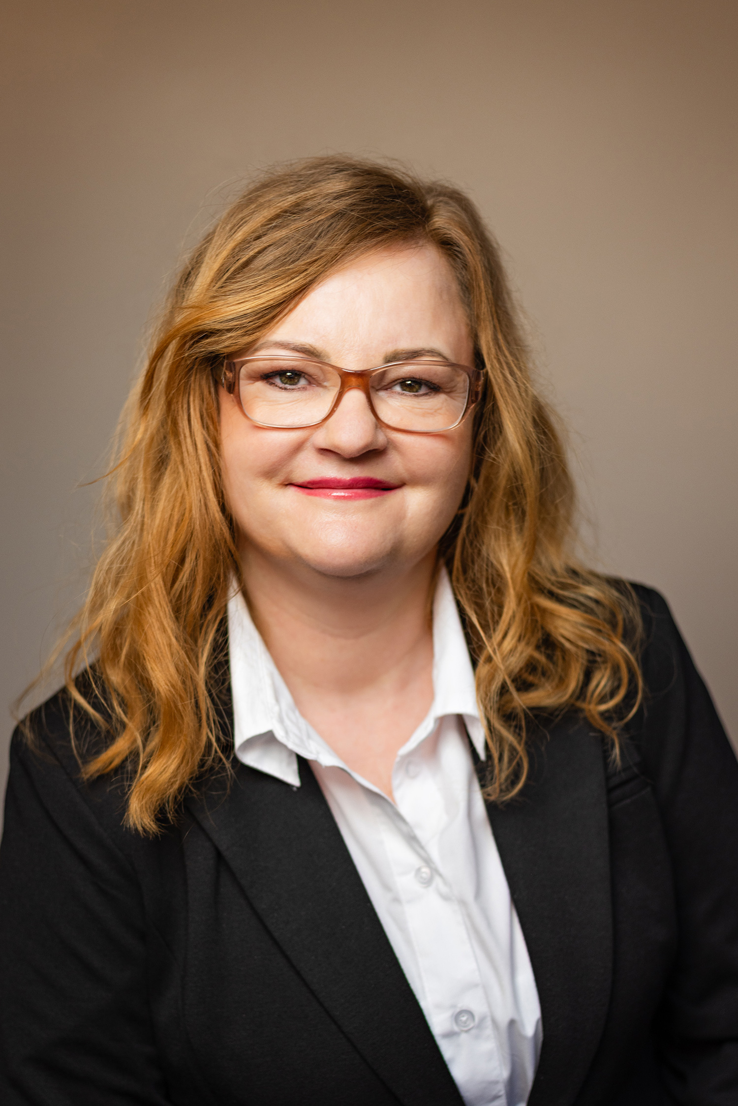 Alena Büsser, Manager