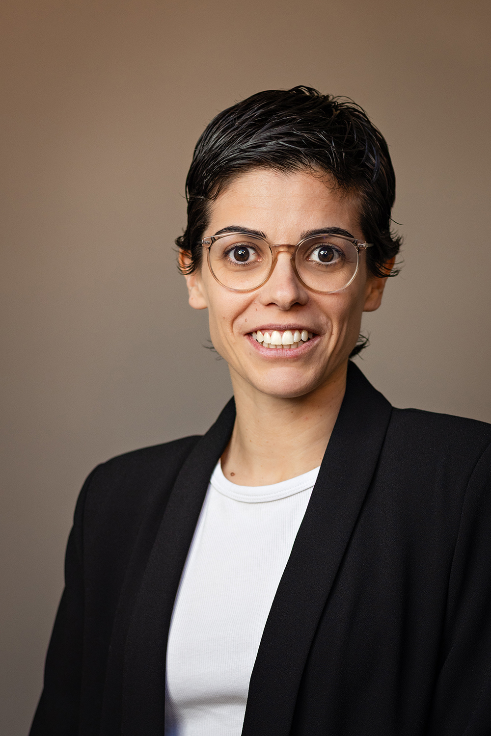 Sonia Fernandez, Manager